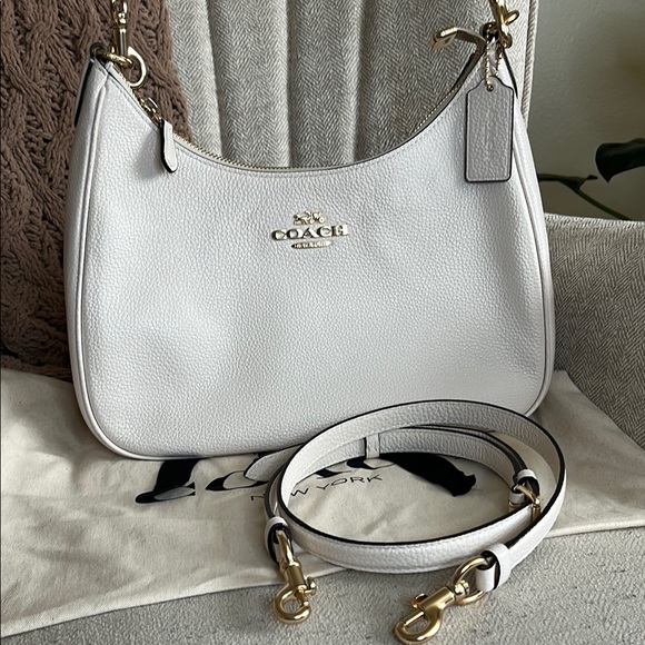 Coach Teri Hobo- White Leather Bag - Picture 4 of 13